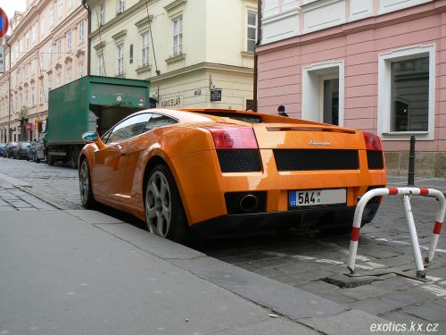 Lamborghini Gallardo 2.jpg