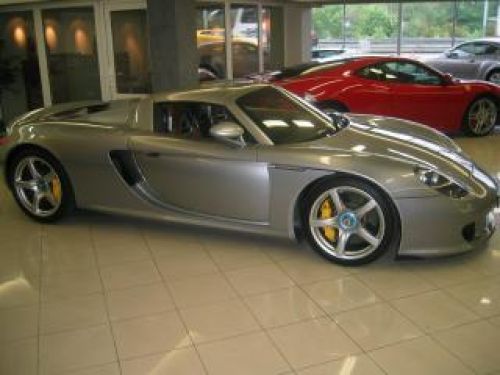 Porsche Carrera GT 2.jpg